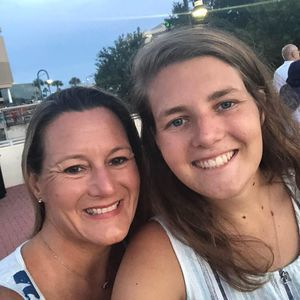 Meet your Posher, Bobbie